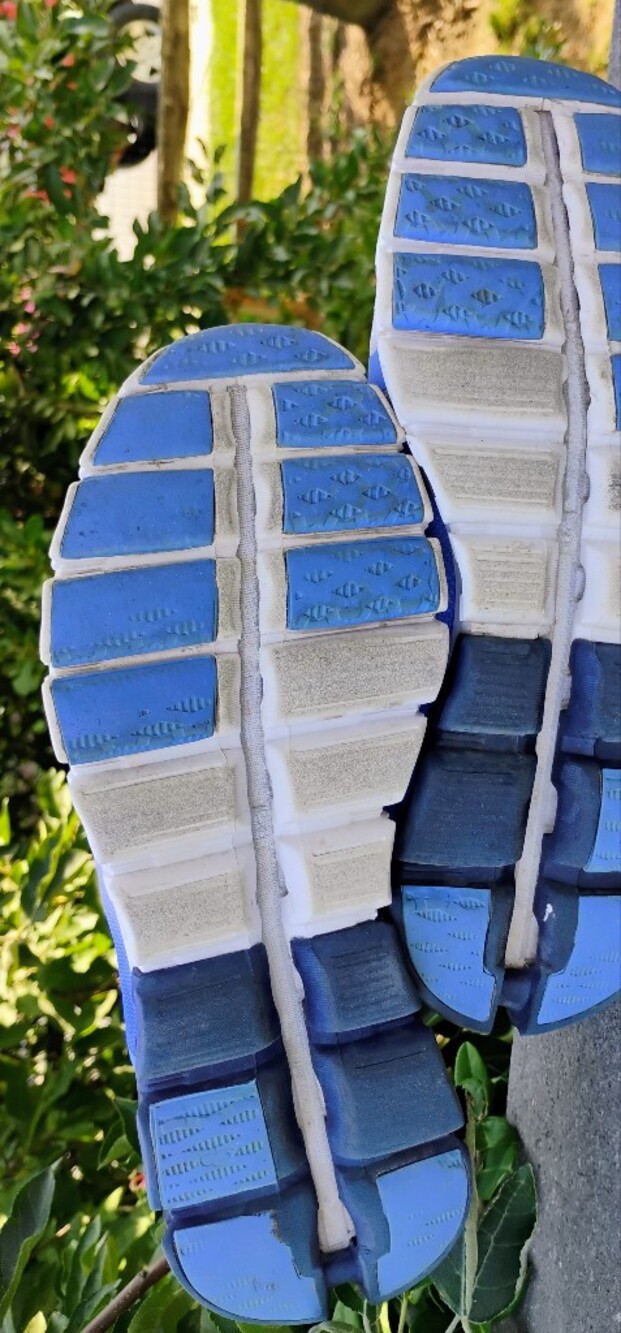 On Cloudflow Marina Blue White Running Shoes Gorpcore Sporty Athleisure - 8.5 - Picture 14 of 15